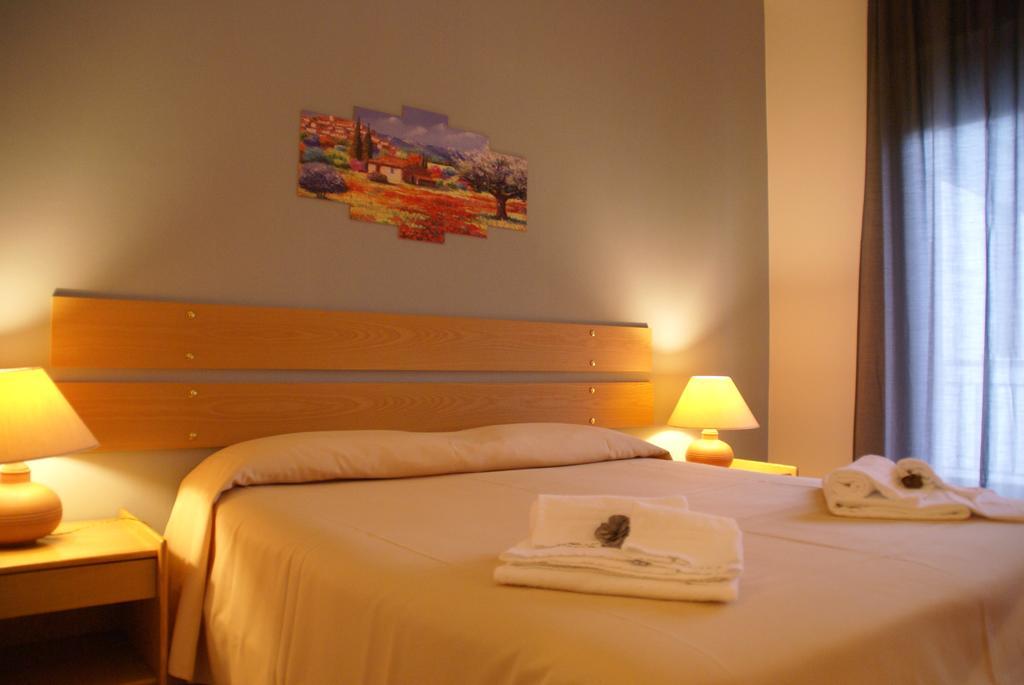 Hotel Rasula Alta Gravina di Catania Exteriör bild