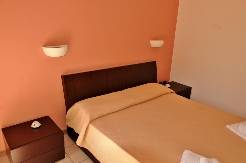 Hotel Rasula Alta Gravina di Catania Exteriör bild