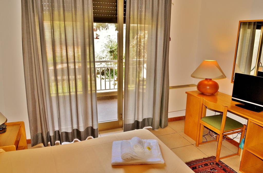 Hotel Rasula Alta Gravina di Catania Exteriör bild