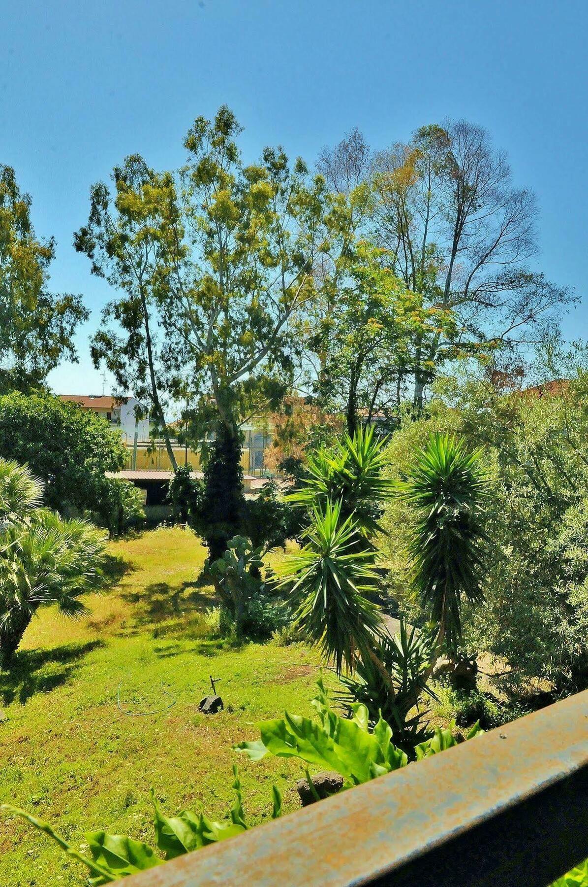 Hotel Rasula Alta Gravina di Catania Exteriör bild